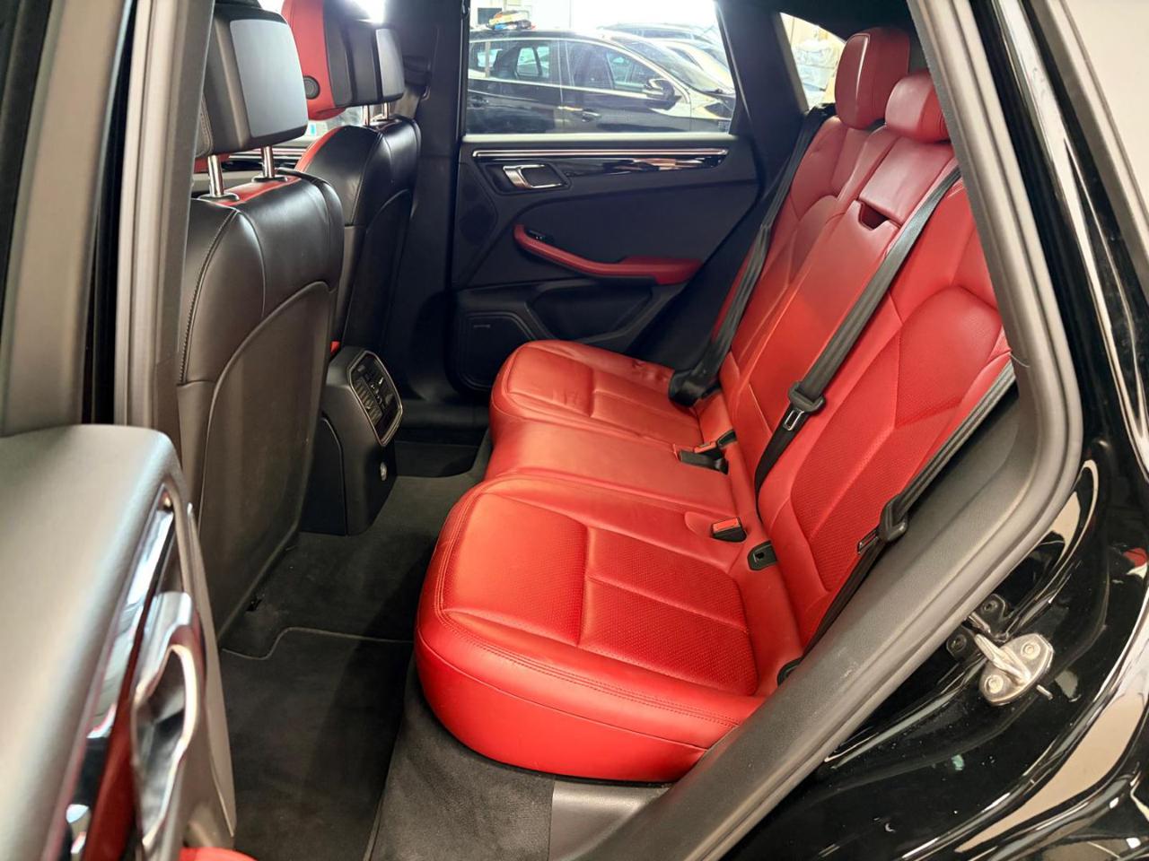 Macan 12