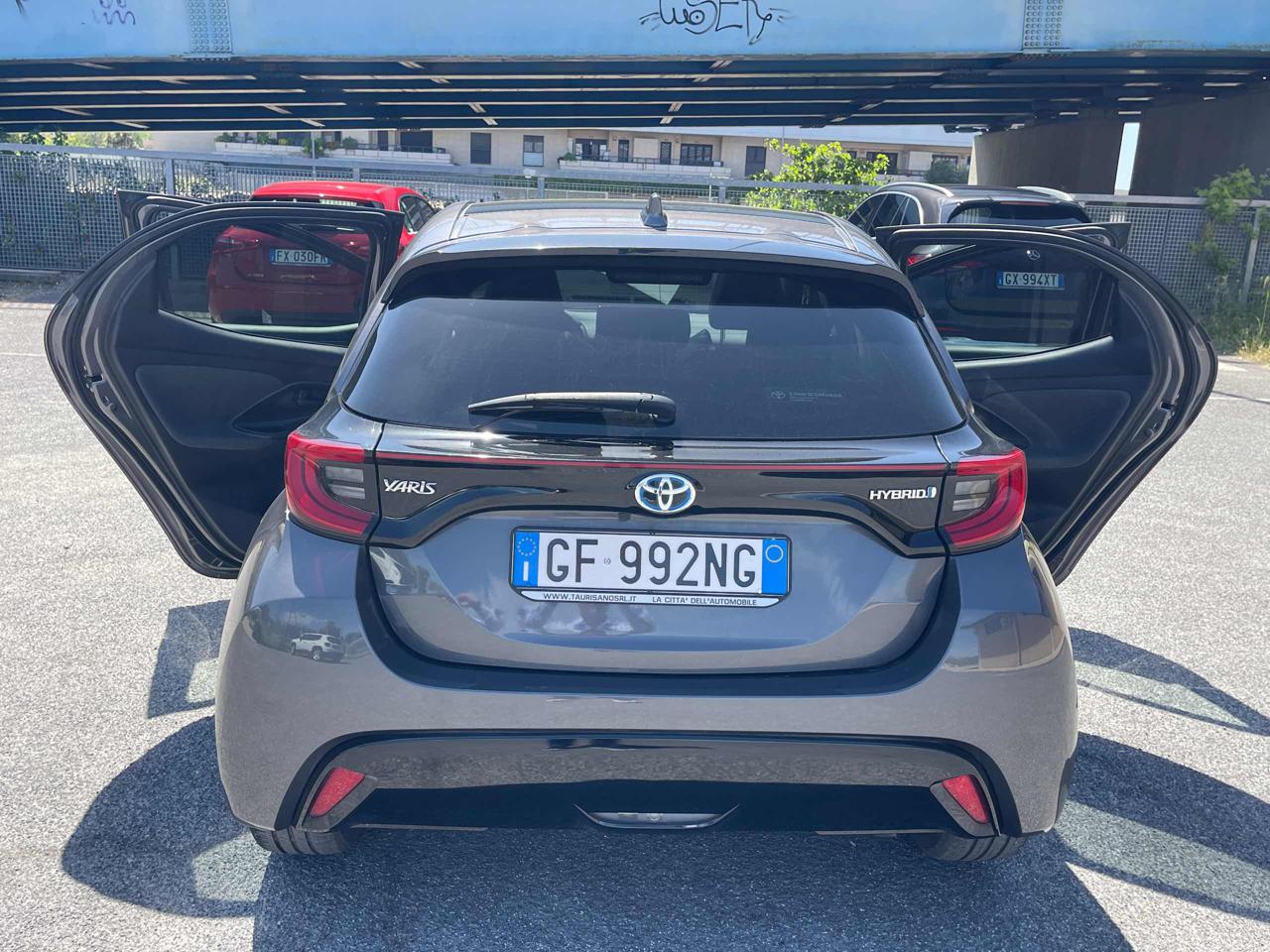 TOYOTA Yaris 1.5 Hybrid 5 porte Automatica Lounge Euro 6D - 31