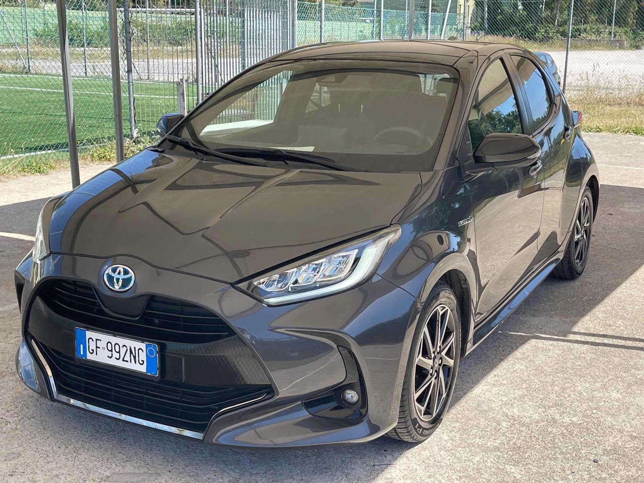 TOYOTA Yaris 1.5 Hybrid 5 porte Automatica Lounge Euro 6D - 48