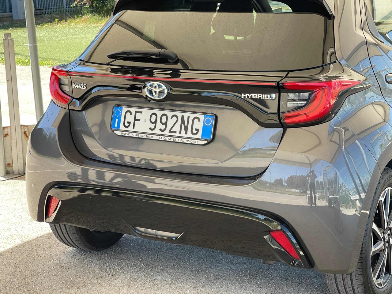 TOYOTA Yaris 1.5 Hybrid 5 porte Automatica Lounge Euro 6D - 41