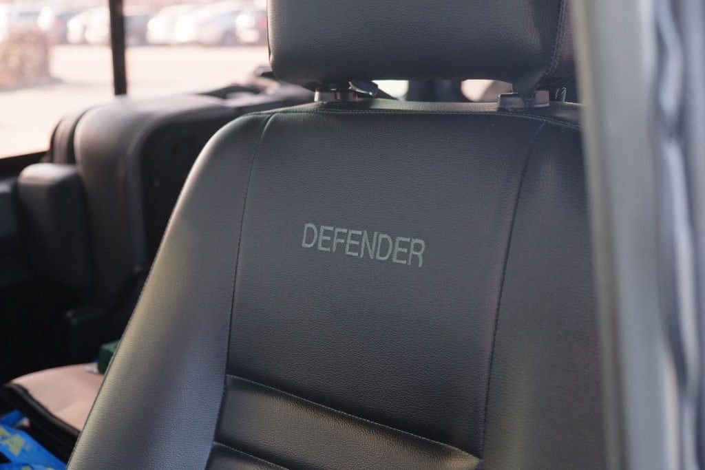 LAND ROVER Defender 90 2.4 TD4 Station Wagon S - 12