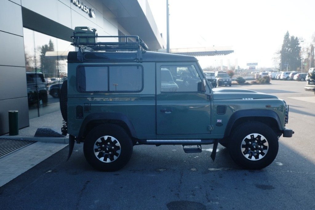 LAND ROVER Defender 90 2.4 TD4 Station Wagon S - 6