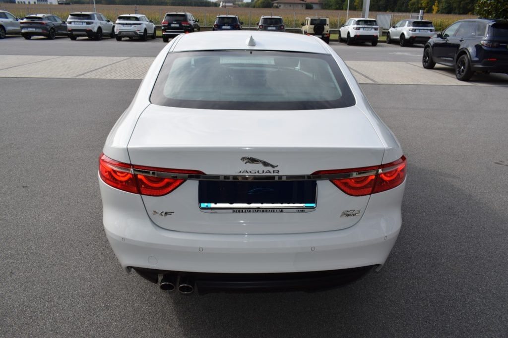JAGUAR XF 2.0 D 180 CV AWD aut. Prestige - 7