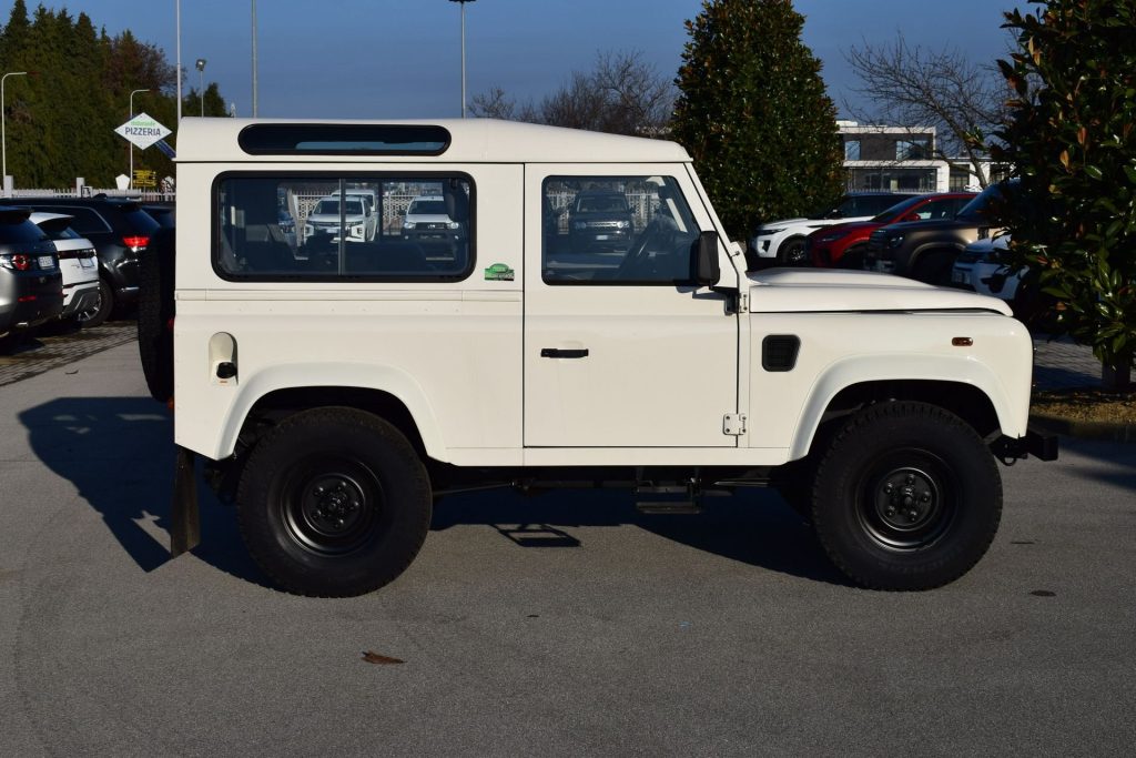 LAND ROVER Defender 90 2.4 TD4 SOLO 69000KM!! - 5