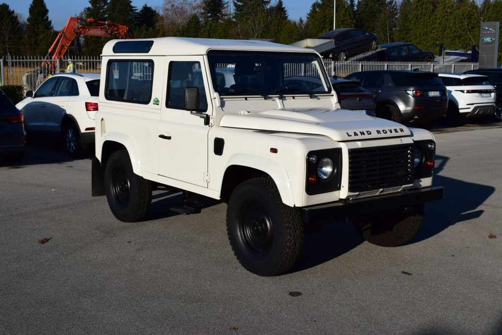 LAND ROVER Defender 90 2.4 TD4 SOLO 69000KM!! - 25