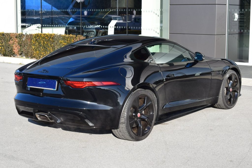 JAGUAR F-Type 2.0 aut. Coupé R-Dynamic BLACK - 8