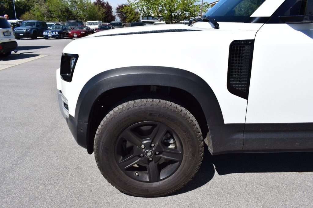 LAND ROVER Defender 110 2.0 SD4 240CV AWD Auto S - 9