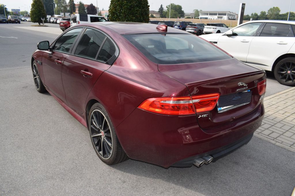 JAGUAR XE 2.0 D Turbo 180 CV AWD AUT. R-SPORT MOTORE DA SOST - 6
