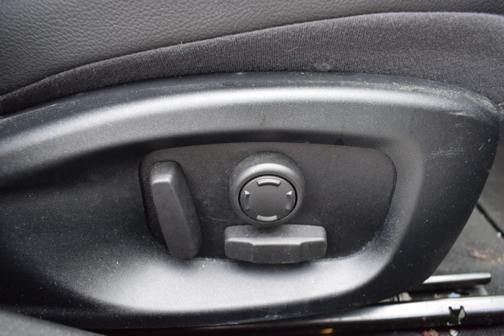 JAGUAR XE 2.0 D Turbo 180 CV AWD AUT. R-SPORT MOTORE DA SOST - 18