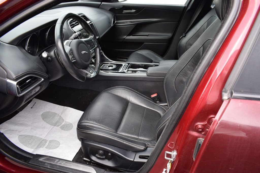 JAGUAR XE 2.0 D Turbo 180 CV AWD AUT. R-SPORT MOTORE DA SOST - 13
