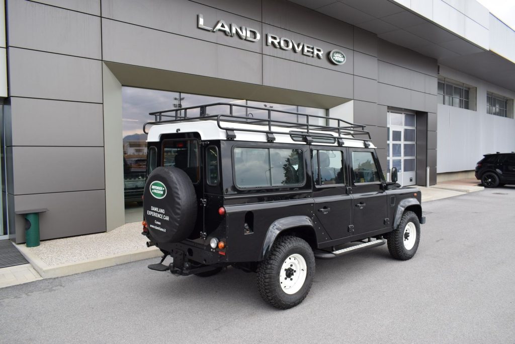 LAND ROVER Defender Defender 110 2.2 TD4 Station Wagon E N1 - 27