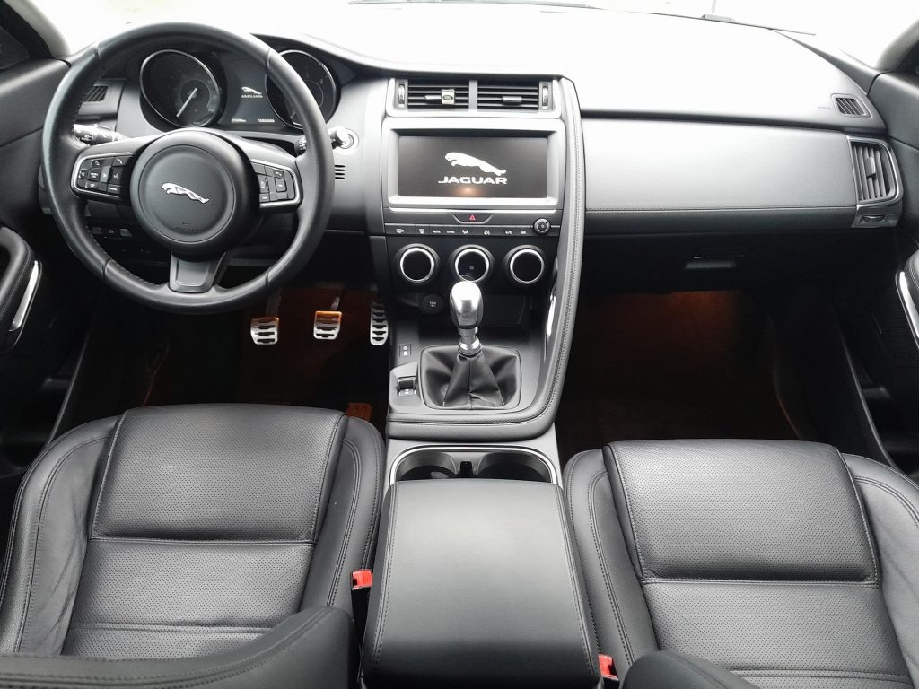 JAGUAR E-Pace E-Pace 2.0D 150 CV MANUALE FWD - 9