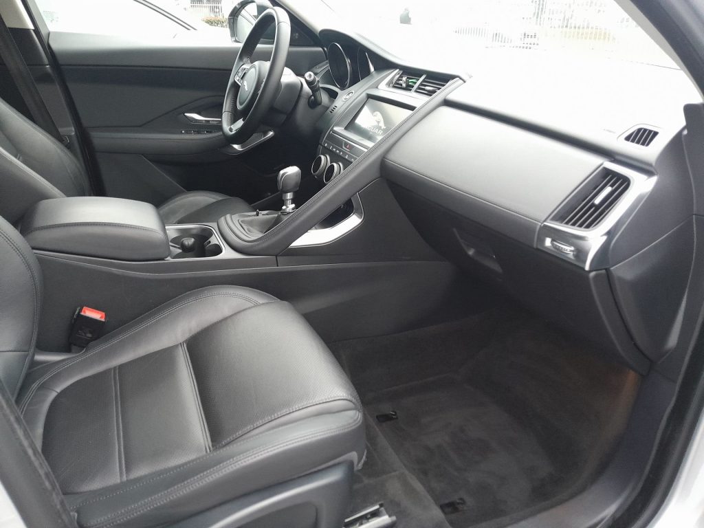 JAGUAR E-Pace E-Pace 2.0D 150 CV MANUALE FWD - 14