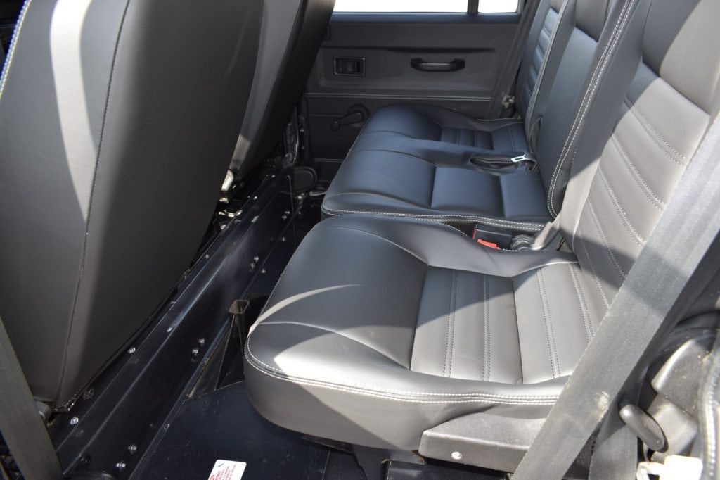 LAND ROVER Defender 110 2.4 TD4 CREW CAB - 20