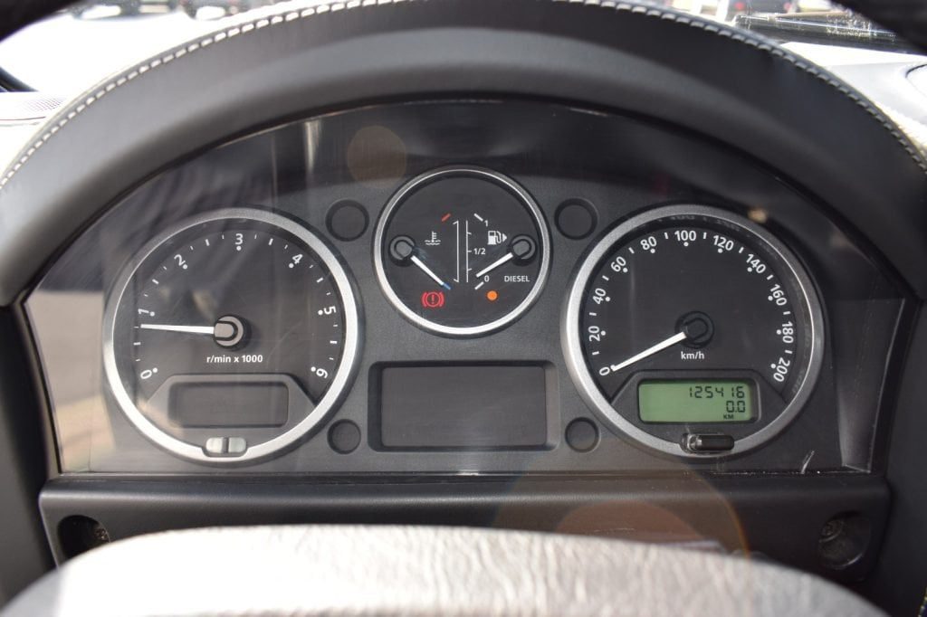 LAND ROVER Defender 110 2.4 TD4 CREW CAB - 17