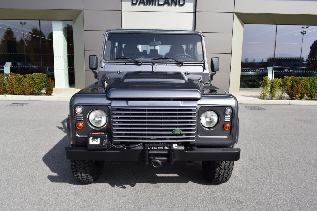 LAND ROVER Defender 110 2.4 TD4 CREW CAB - 2