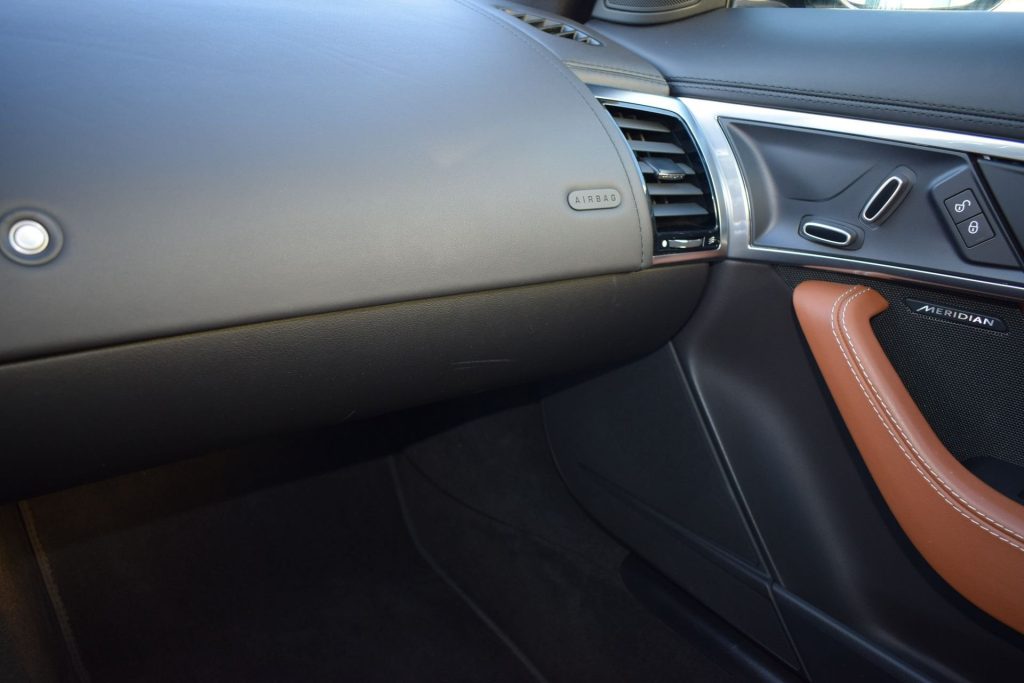 JAGUAR F-Type F-Type 2.0 aut. Coupé R-Dynamic - 12