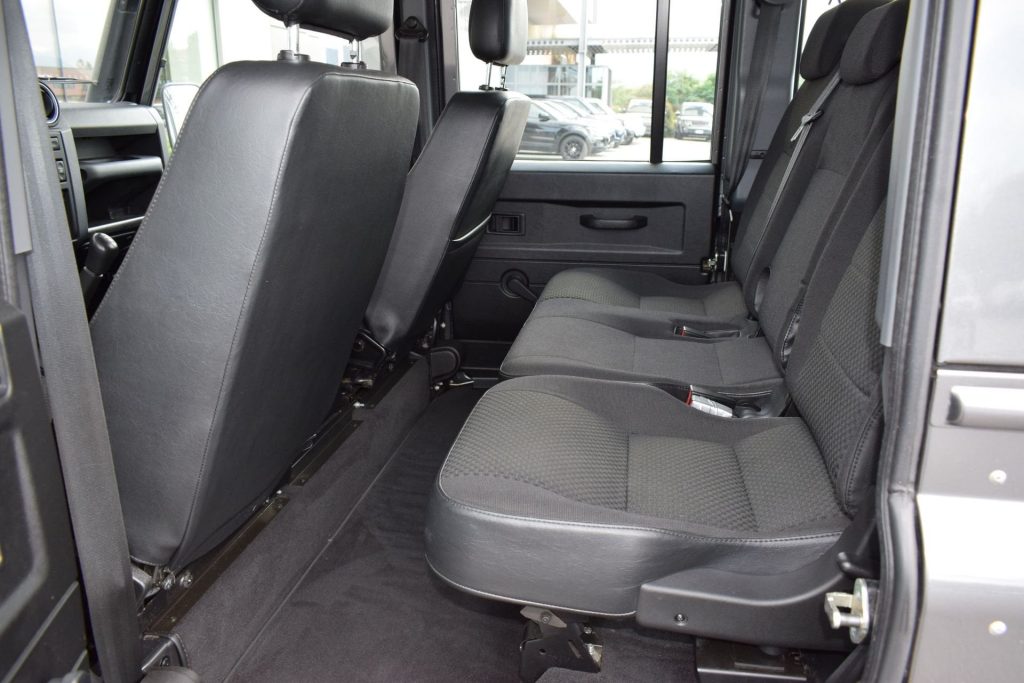 LAND ROVER Defender Defender 110 2.2 TD4 Station Wagon E N1 - 22