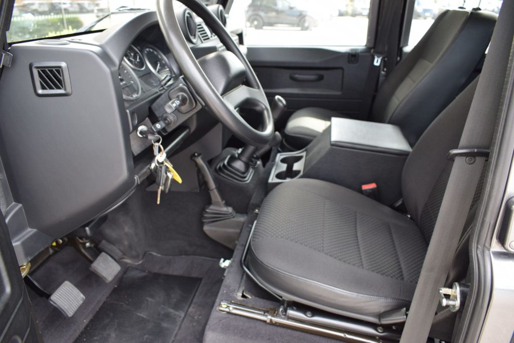 LAND ROVER Defender Defender 110 2.2 TD4 Station Wagon E N1 - 15