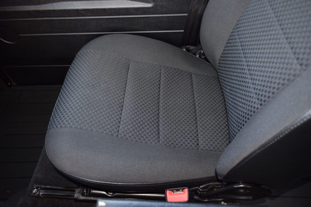 LAND ROVER Defender Defender 110 2.2 TD4 Station Wagon SE N1 AUTOCARRO - 19