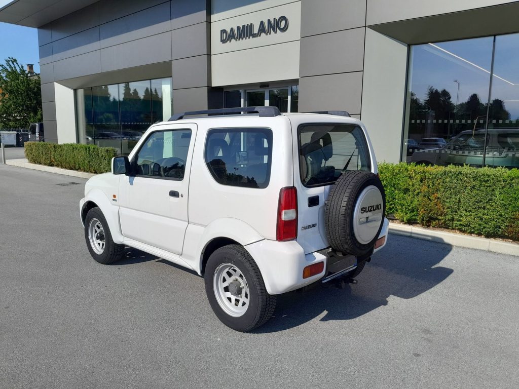 SUZUKI Jimny Jimny 1.5 DDiS cat 4WD  NEOPATENTATI - 5