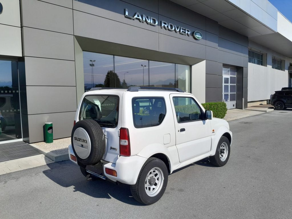 SUZUKI Jimny Jimny 1.5 DDiS cat 4WD  NEOPATENTATI - 7