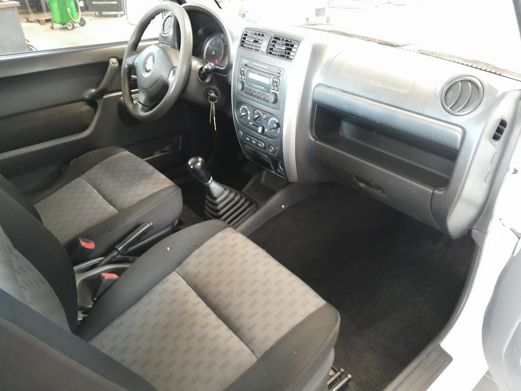 SUZUKI Jimny Jimny 1.5 DDiS cat 4WD  NEOPATENTATI - 13
