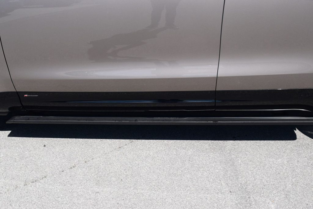 LAND ROVER Discovery 3.0 D I6 249PS R-Dynamic SE AWD auto. solo 14000 k - 24