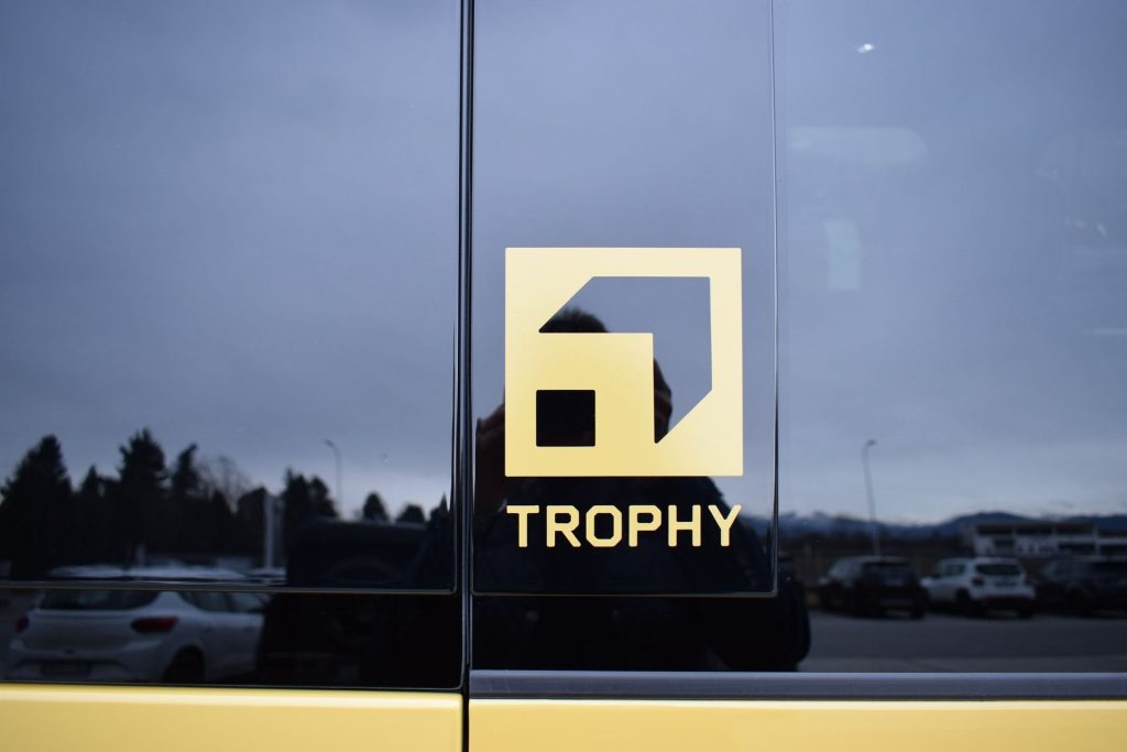 LAND ROVER Defender D350 AWD Auto 110 Trophy Edition Deep Sandglow - 25