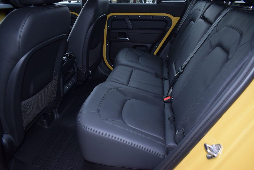 LAND ROVER Defender D350 AWD Auto 110 Trophy Edition Deep Sandglow - 27