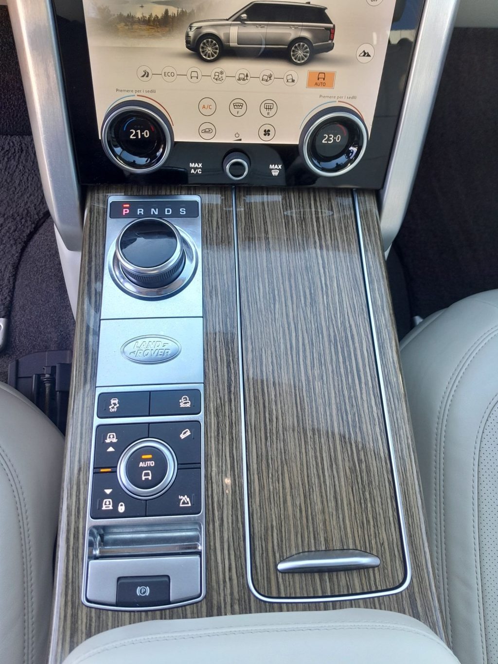 LAND ROVER Range Rover 3.0 SDV6 Vogue SWB aut. - 12