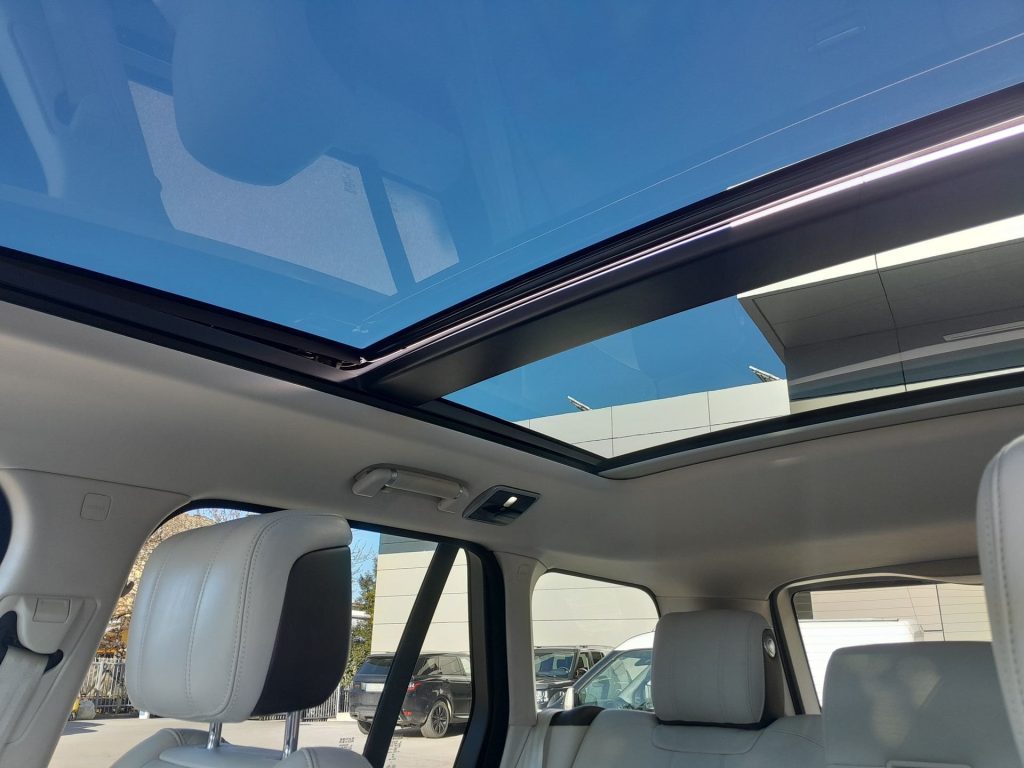 LAND ROVER Range Rover 3.0 SDV6 Vogue SWB aut. - 21