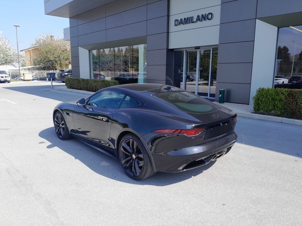 JAGUAR F-Type 2.0 P300CV RWD AUTO R-Dynamic - 6