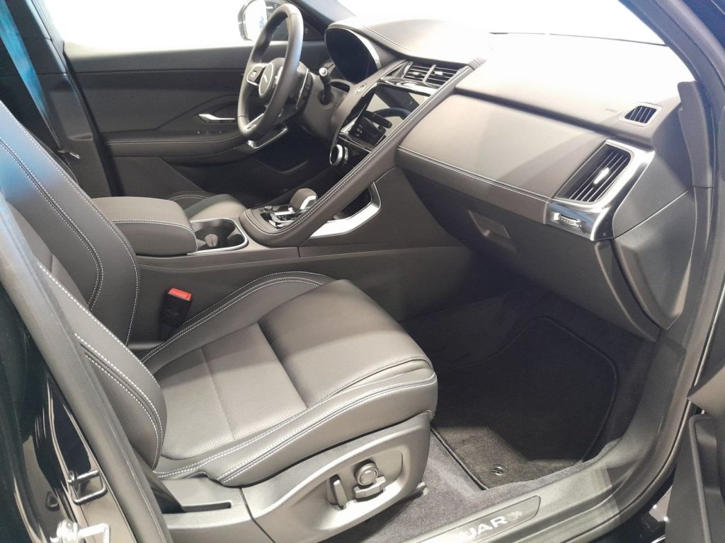 JAGUAR E-Pace 2.0D I4 163 CV AWD Auto R-Dynamic S IVA ESPOSTA - 27