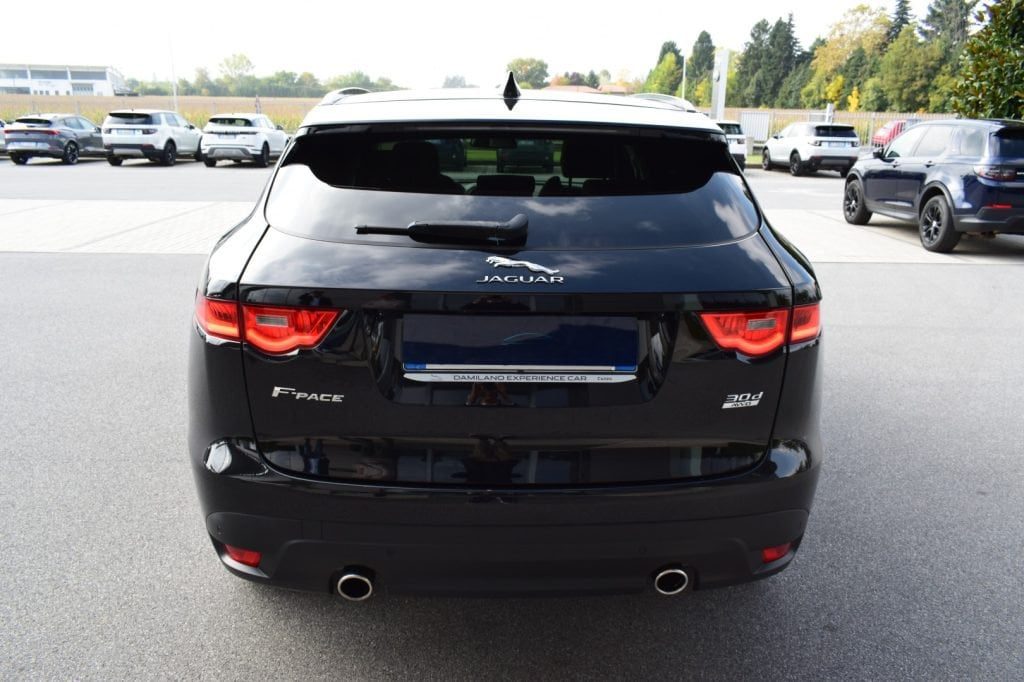 JAGUAR F-Pace 3.0 D V6 300 CV AWD aut. R-Sport - 7