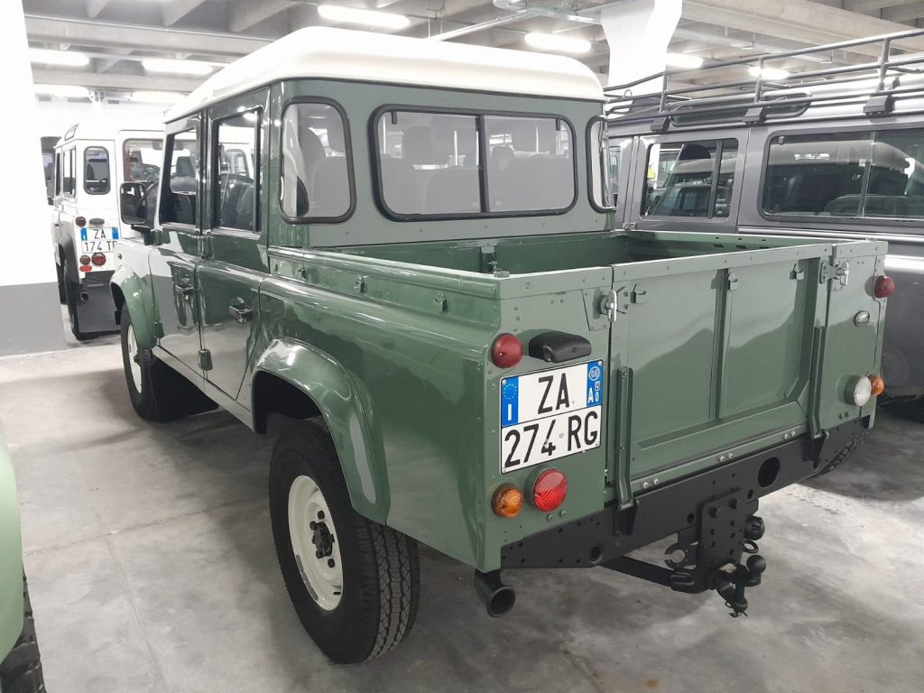 LAND ROVER Defender Defender 110 2.4 TD4 CrewCab AUTOCARRO - 4