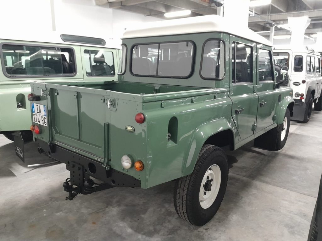 LAND ROVER Defender Defender 110 2.4 TD4 CrewCab AUTOCARRO - 6