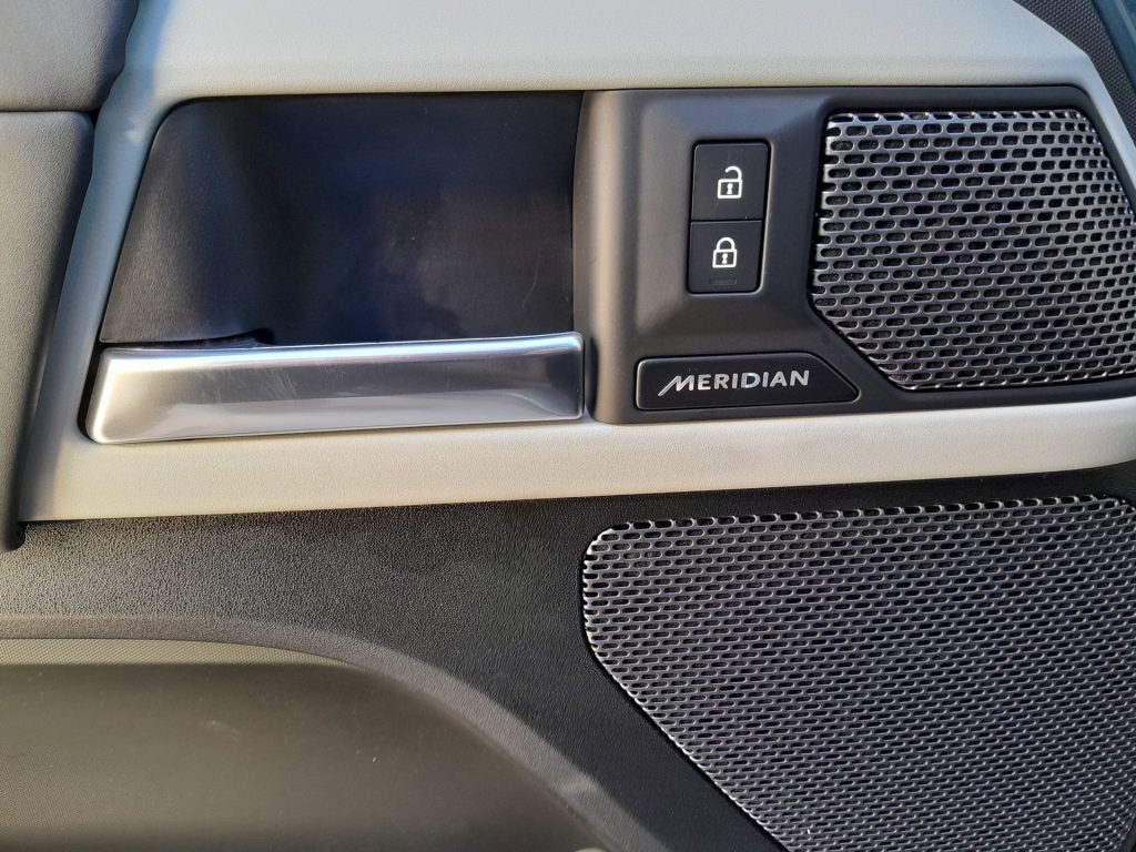 LAND ROVER Defender 3.0D I6 200 110 X-DYNAMIC SE AWD 7POSTI - 17