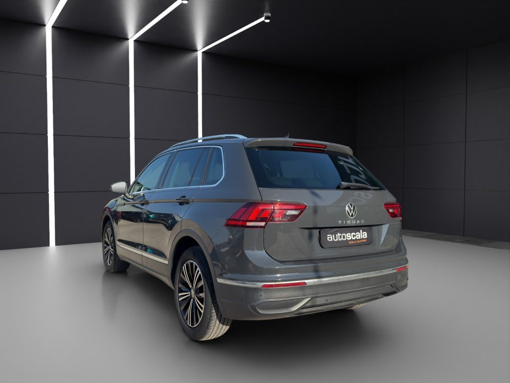 VOLKSWAGEN Tiguan 2.0 TDI 150 CV SCR DSG Life - 3