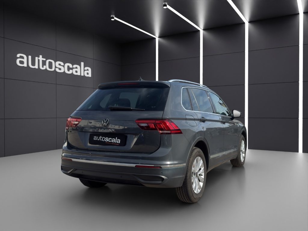 VOLKSWAGEN Tiguan 2.0 TDI 150 CV SCR DSG Life - 5