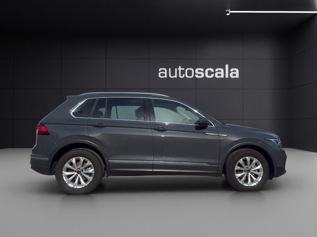 VOLKSWAGEN Tiguan 2.0 TDI 150 CV SCR DSG Life - 6