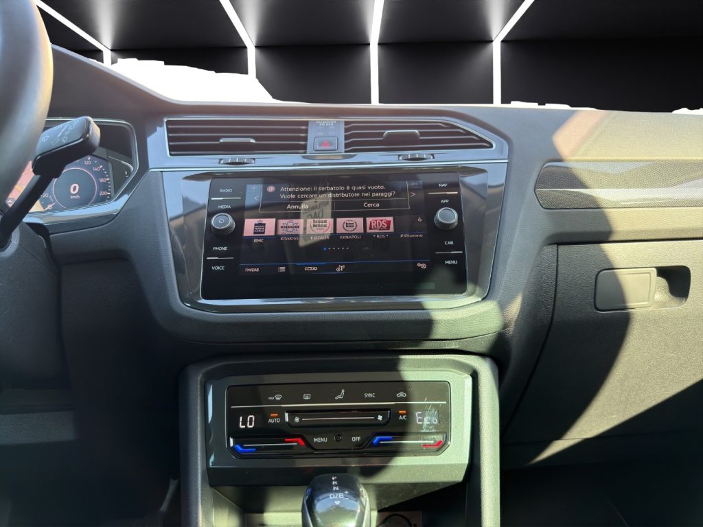 VOLKSWAGEN Tiguan 1.4 TSI eHYBRID DSG Elegance - 16