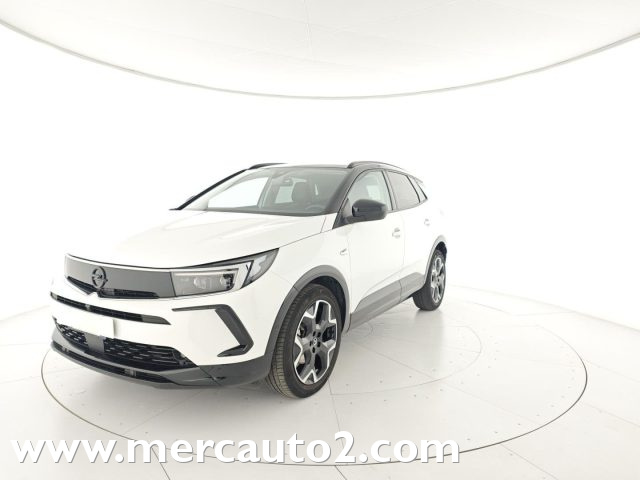 OPEL Grandland Bianco pastello