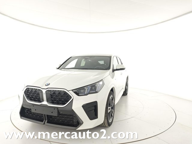BMW X2 Bianco pastello