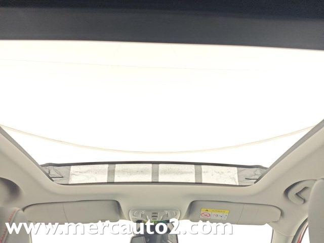 MG ZS Rosso metallizzato