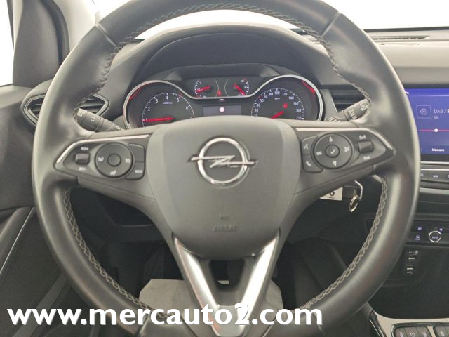 OPEL Crossland Rosso metallizzato