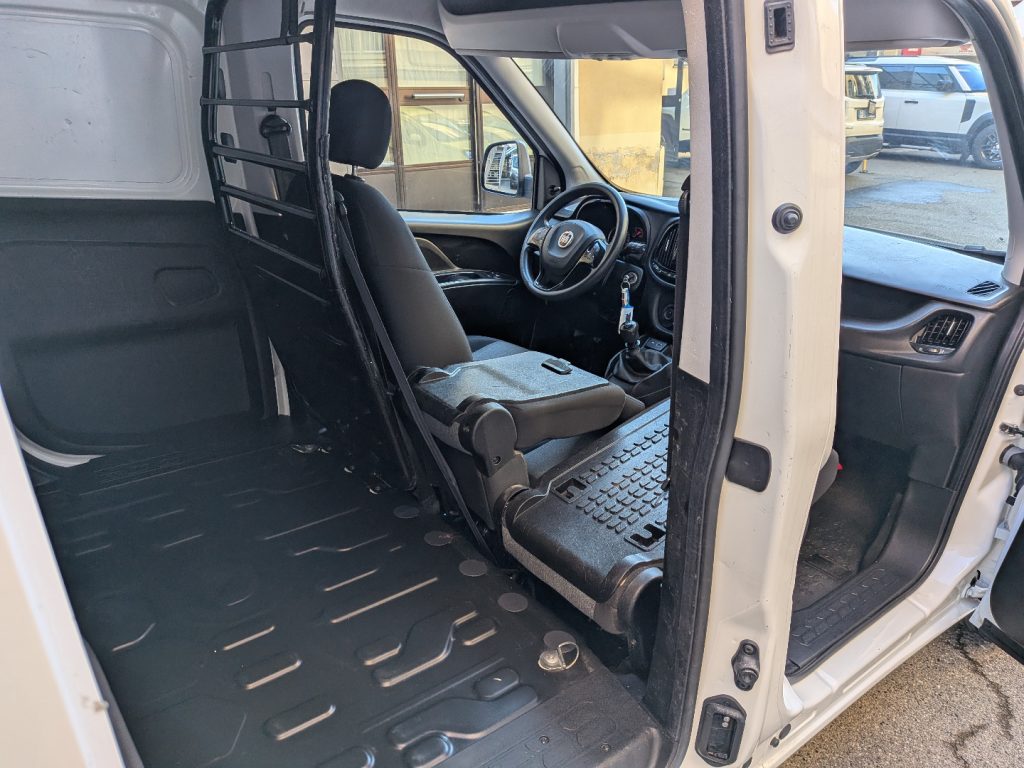 FIAT Doblo 1.6 MJT 105CV S&S  3 posti PC-TN Cargo Lounge - 9