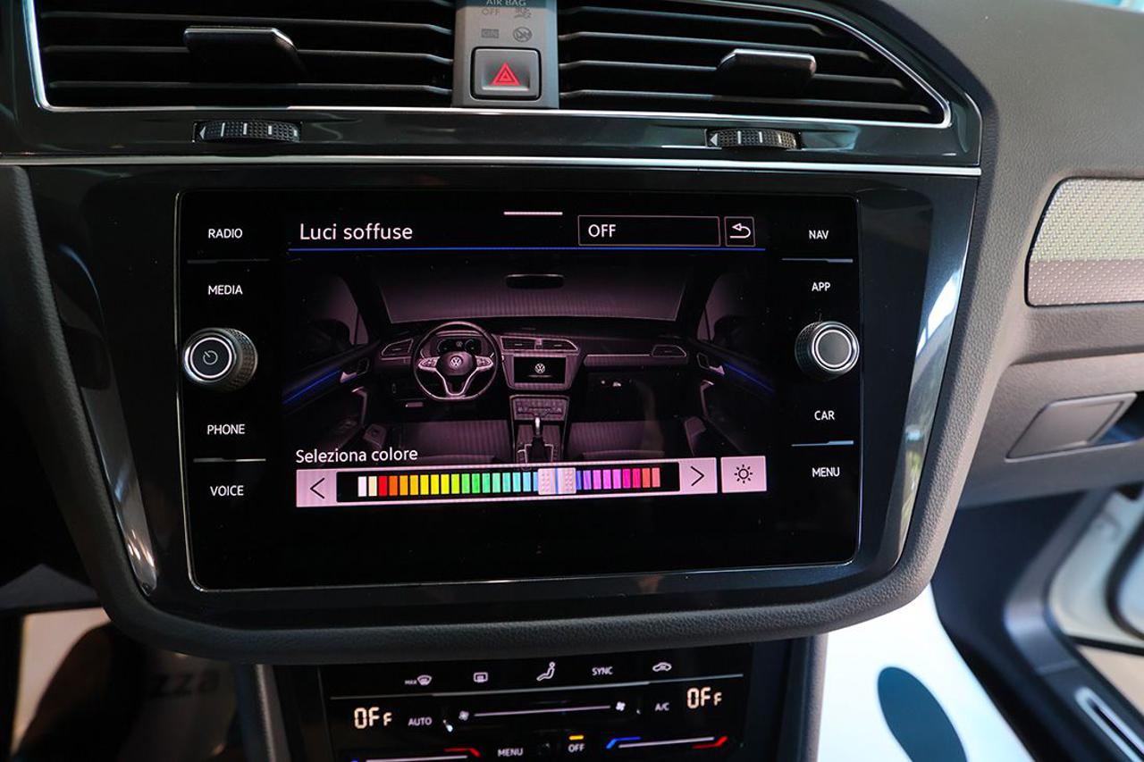 VOLKSWAGEN Tiguan 2.0 TDI 150cv SCR DSG R-Line - 35
