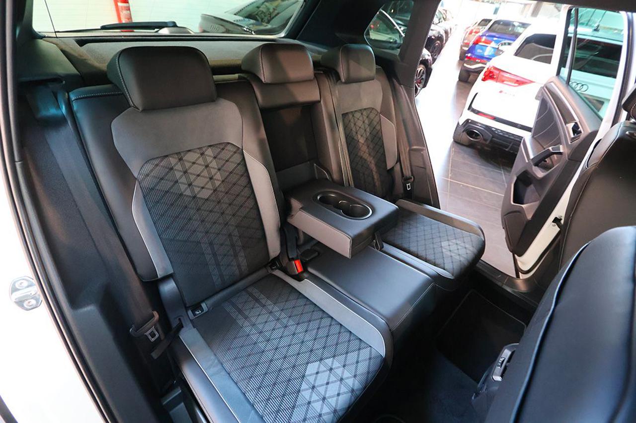 VOLKSWAGEN Tiguan 2.0 TDI 150cv SCR DSG R-Line - 19