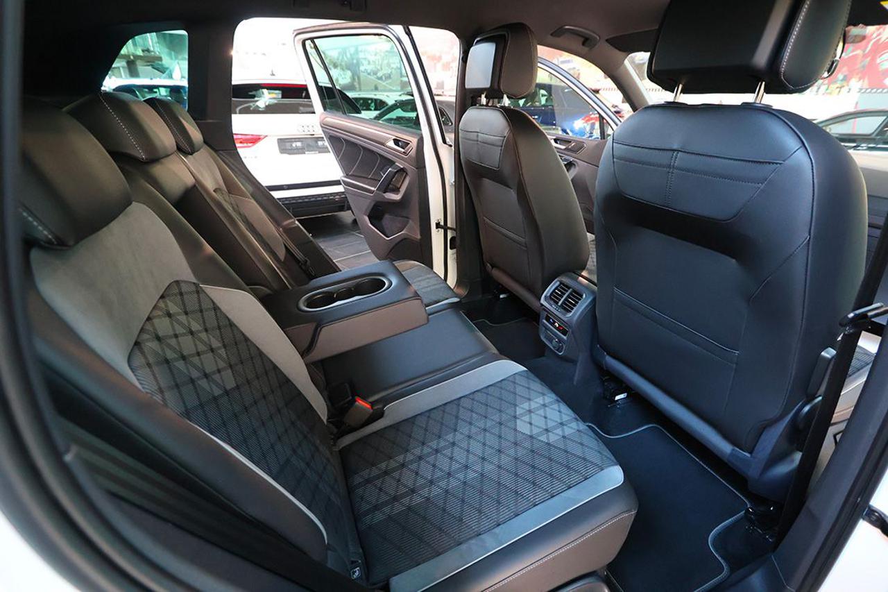 VOLKSWAGEN Tiguan 2.0 TDI 150cv SCR DSG R-Line - 18
